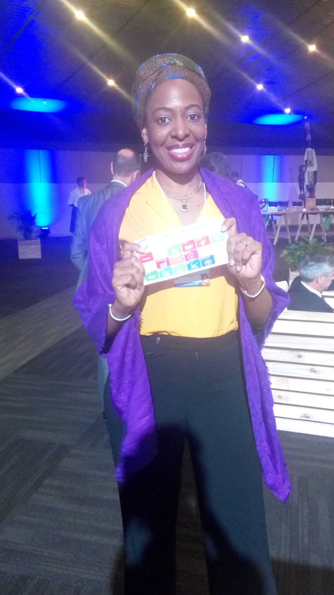 phglobalshapers's tweet photo. The fascinating CEO of Biola Alabi Media @biolaa1 endorses the #KnowtheSDGs campaign. #AF17 #WEFAfrica17 #ShapingAfrica #ShapersAf https://t.co/dmAfCUkR7N