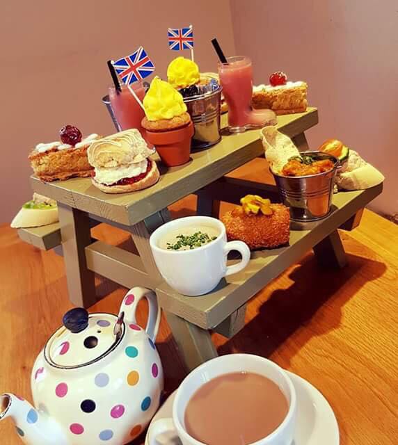 @gardenkitchenholden <a href="/drinkstuff/">drinkstuff.com</a> Lovely use of our Union Flag Picks and our Welly Boot Glasses.  I'm feeling really hungry now!! #yumyum😋