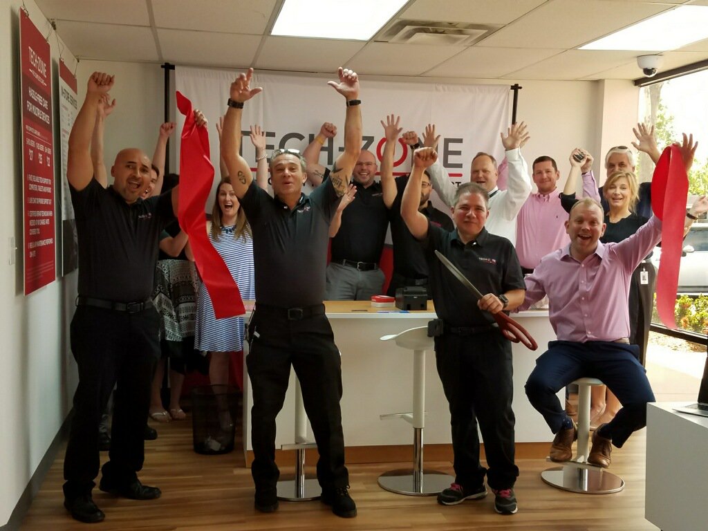TechZone4U's tweet image. Our new Longwood store is officially OPEN! #Technologyforbusiness #TechExpertiseNow #LocalComputerRepair #LocalITSupport #SmallBusinessWeek