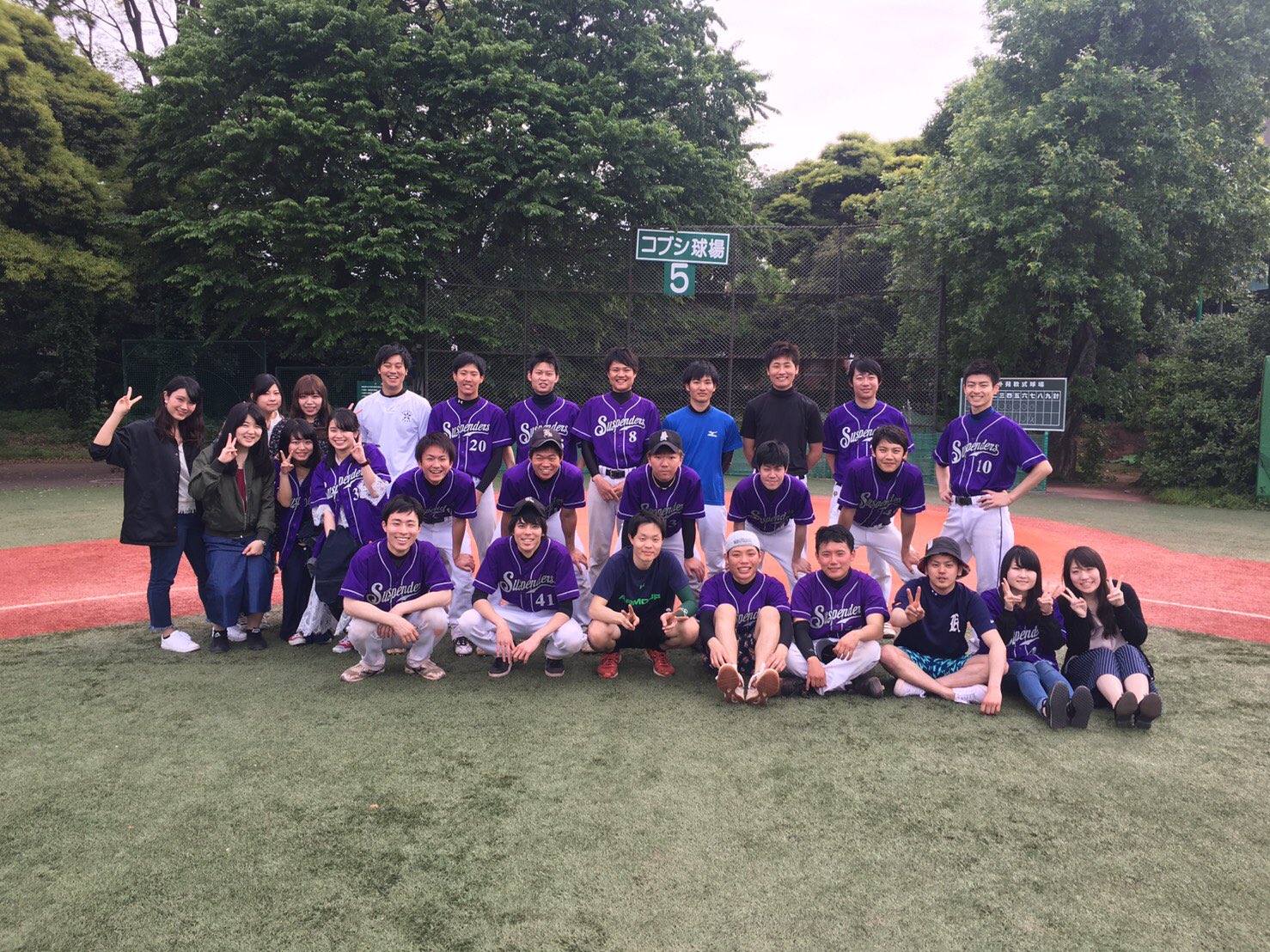 駒澤大学サスペンダース on Twitter "昨日は先代の先輩方の企画で神宮球場の近くの野球場で試合をやりました