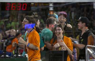 FRCTeams's tweet photo. Join the thrill of FIRST Robotics Competition! The 2017-2018 season registration for your favorite #STEM program opens May 11 at noon (ET). https://t.co/KqJbUNxKpB