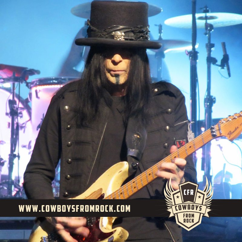 Feliz Cumpleaños/ Happy Birthday Mick Mars     