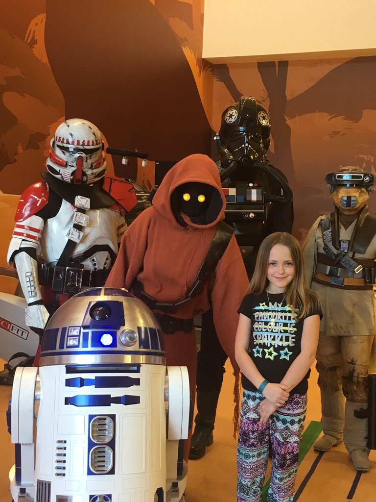ShrinersCanada's tweet image. En cette journée internationale Star Wars un grand merci @501stLegion qui on rendu visite @ShrinersCanada avec @TOYSFORASMILE !