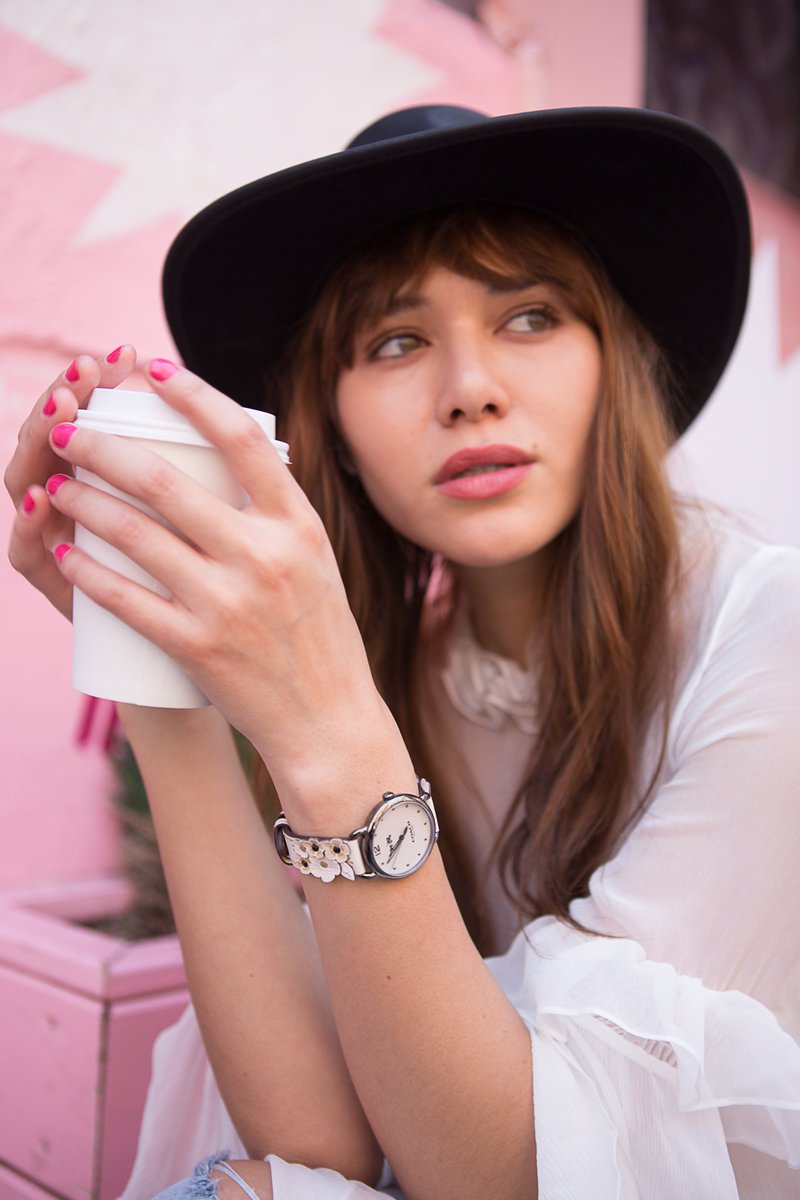 VF_Agenda's tweet photo. .@Natalieoffduty is giving us some serious Mother's Day gift vibes in this @Coach Delancey watch https://t.co/ahGRTVs8Ne #TimeForCoach https://t.co/1lvyVIZtI4