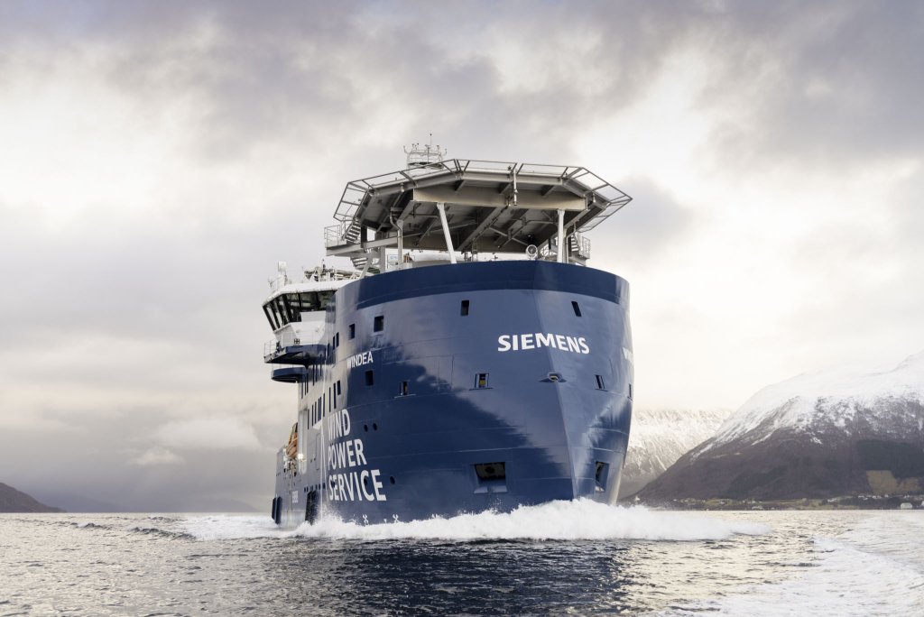 WINDEA LEIBNIZ nominated 'SHIP OF THE YEAR 2017' - bs-offshore.com/windea-leibniz…