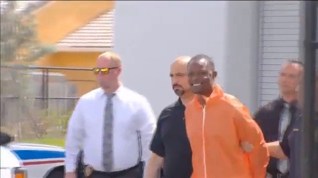 Escapee captured in Homestead this morning seen smiling as he heads to jail bit.ly/2p14ImG https://t.co/6tBjIxev8x