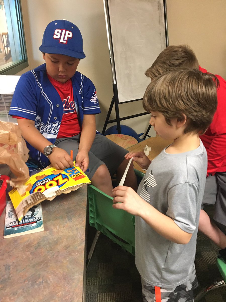 MsWoldsClass's tweet image. Can we design a safe way for our &quot;drones&quot; to deliver a package in one piece? #staytuned #SLPPantherProud