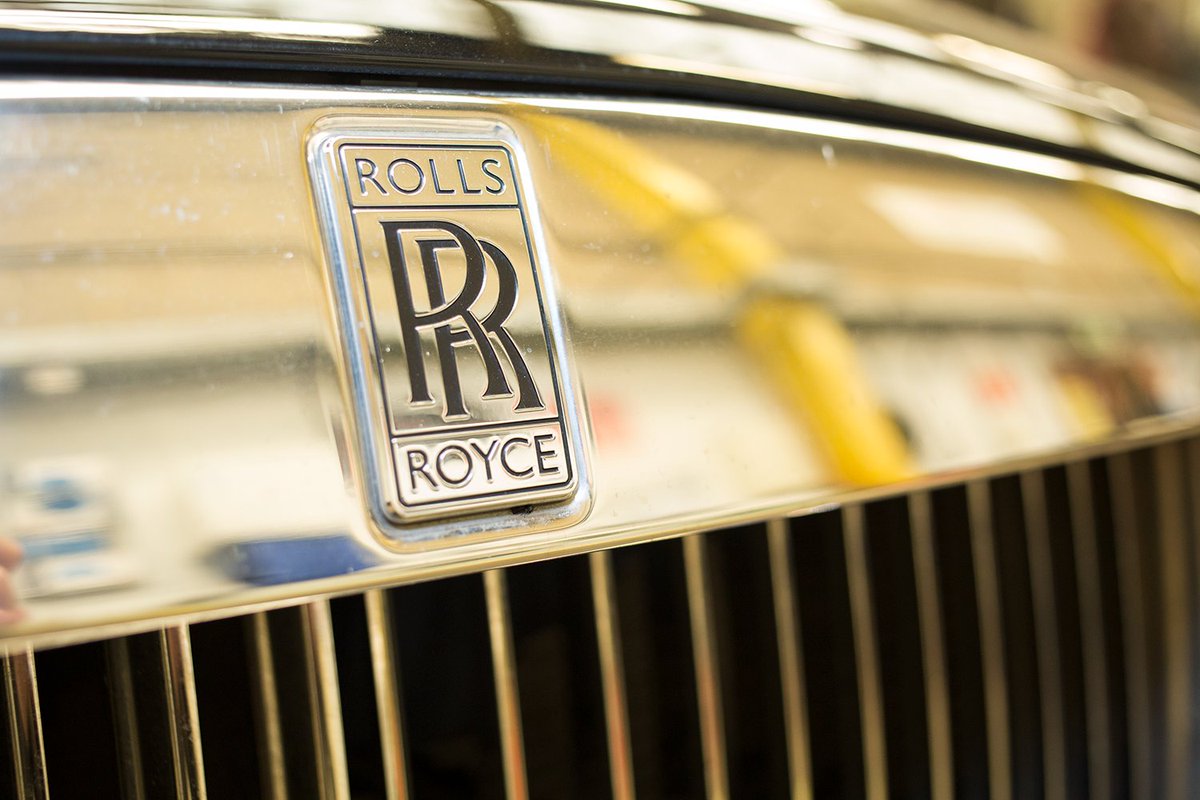 WeAreESCG's tweet photo. Many thanks to @rollsroycecars and @SDCAlumni Lyndon Robertson for spending time with our @SDCMotorVehicle students today https://t.co/RLeUm52BdZ