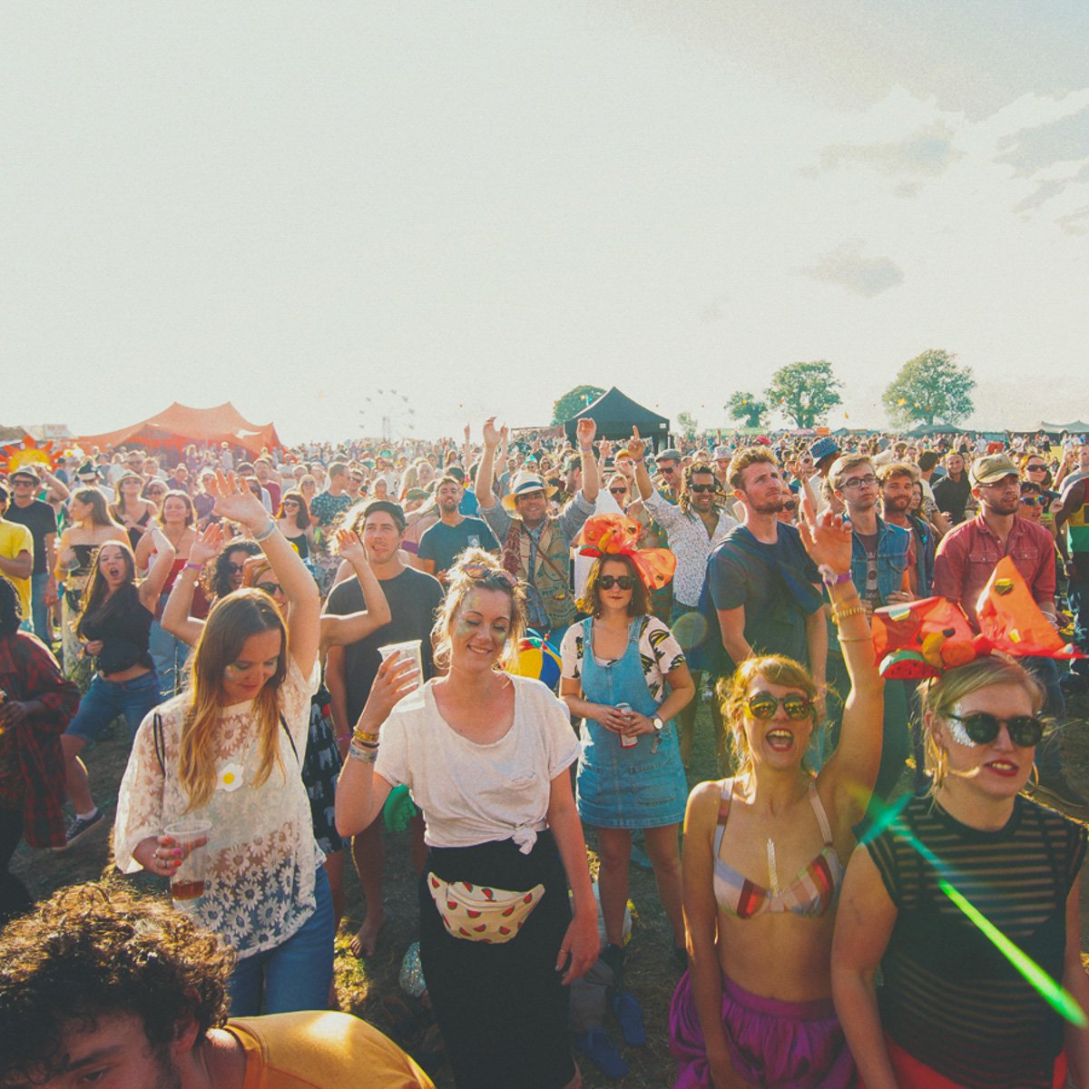 weknowfestivals's tweet image. Fun + authentic @Farmfestival has kept it&apos;s grassroots as it grows. Enjoy plenty of good music, activities + a DIY spirit. 28-29 July
