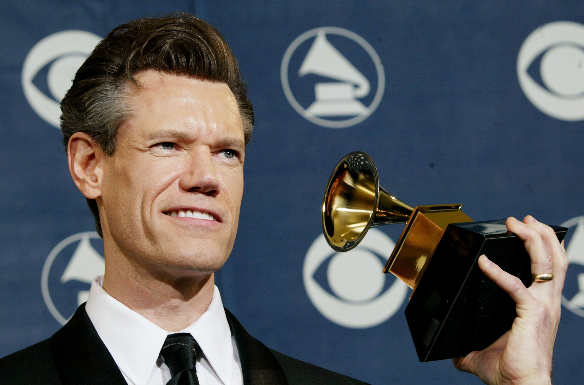 Happy Birthday to Randy Travis who turns 58 today! 