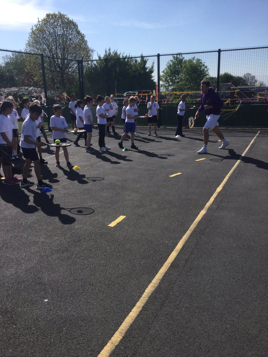 Beech class practising tennis 🎾.