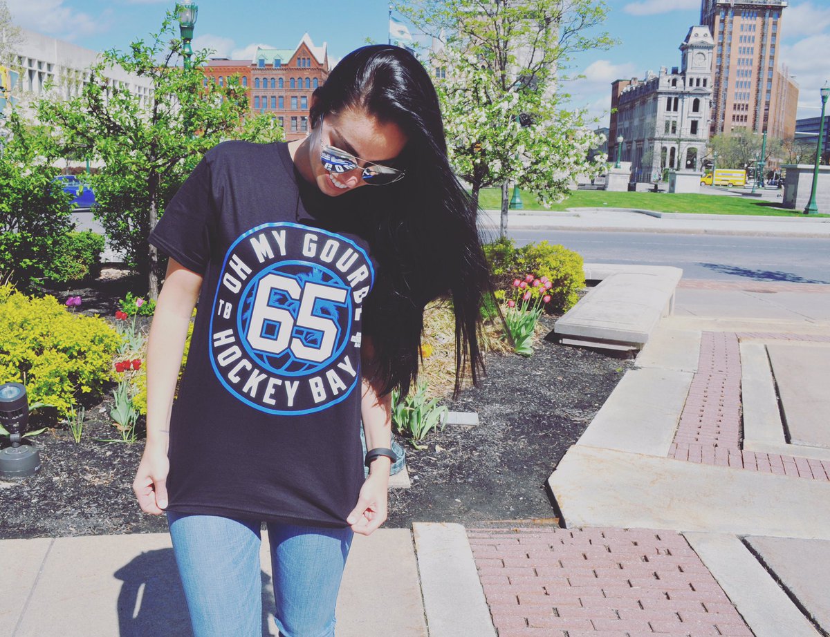 A big thank you to Sam and everyone at <a href="/BringHockeyBack/">Bring Hockey Back</a> for the amazing shirts 💙 Right in time for playoffs in Syracuse! #ohmygourde