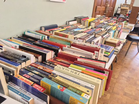 CCParishPCola's tweet image. #sneakpeek of the #rummagesale! Hot picks for parishioners tomorrow at 3; open to the public Saturday 8 am to noon.
