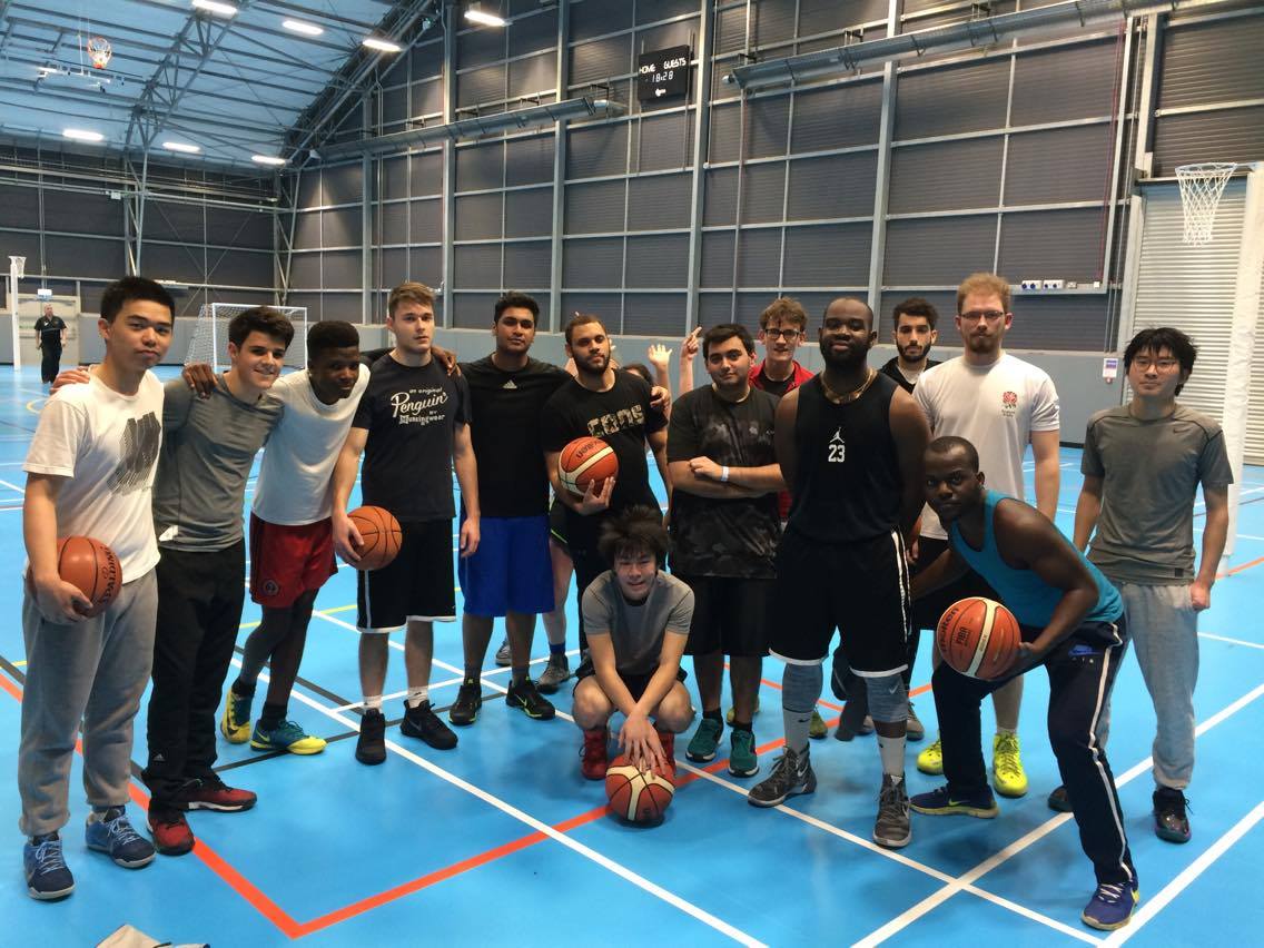 yorkactive's tweet image. Netball and Basketball both take place today 5:30pm in the arena.
Why not try and basketball before the Roses opening ceremony tomorrow?