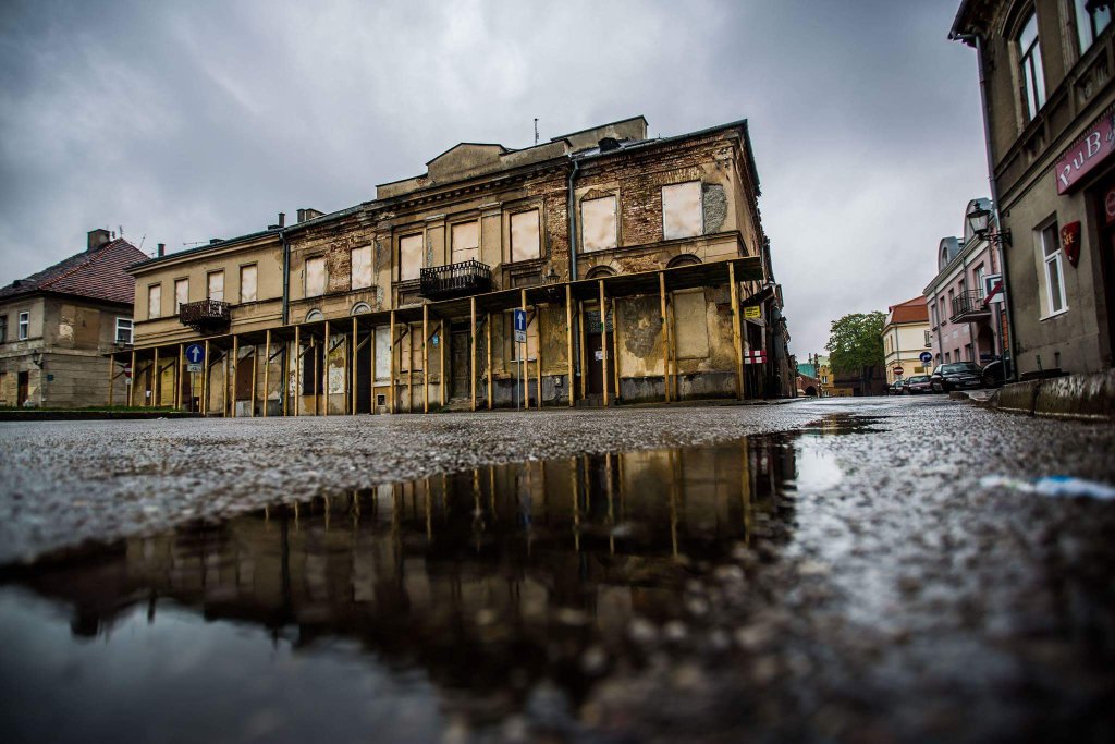 Żegnamy się z tym widokiem! Umowa na rewitalizację kamienicy Deskurów podpisana! #RewitalizacjaMiastaKazimierzowskiego #Radom