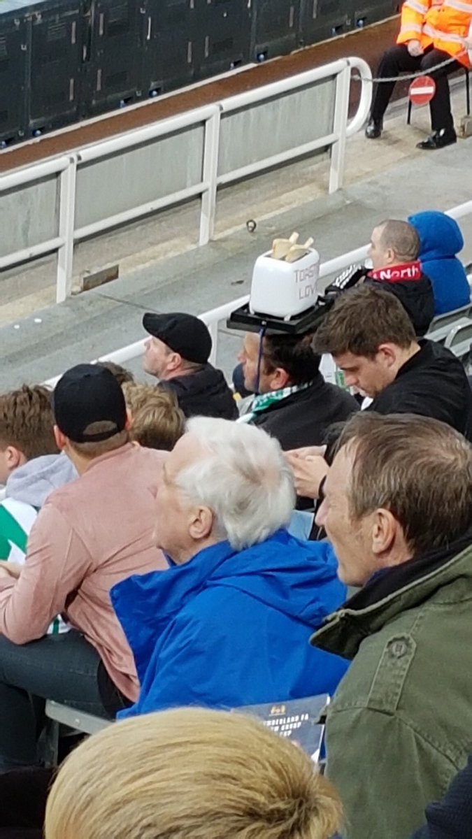 Strangest hat <a href="/Blyth_Spartans/">Blyth Spartans</a> <a href="/NorthShieldsFC/">North Shields FC</a> game at SJP last night: Blyth fan John the Toaster !@NonLeagueCrowd <a href="/NonLeagueAD/">Non League Away Days</a> <a href="/theawayfans/">The Away Fans</a>
