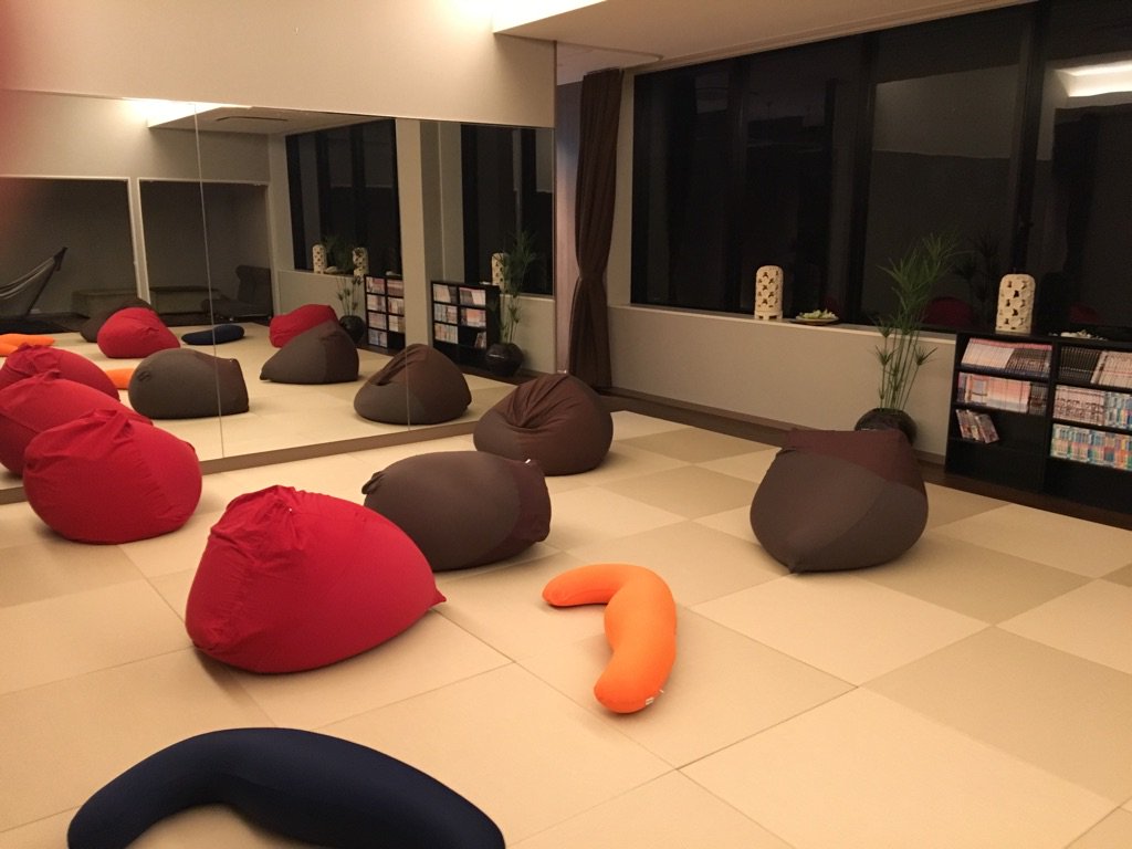 美楽温泉 Spa Herbs 新しく休憩所ができました かわいいビーズクッション ハンモック コミック マッサージ機などを ご用意しております ゆっくりのんびりハーブスを満喫してくださいね 美楽温泉 スパハーブス ハンモック マッサージ機 美楽温泉 Spa Herbs 新しく休憩所ができました かわいいビーズクッション ハンモック コミック マッサージ機などを ご用意しております ゆっくりのんびりハーブスを満喫してくださいね 美楽温泉 スパハーブス ハンモック マッサージ機