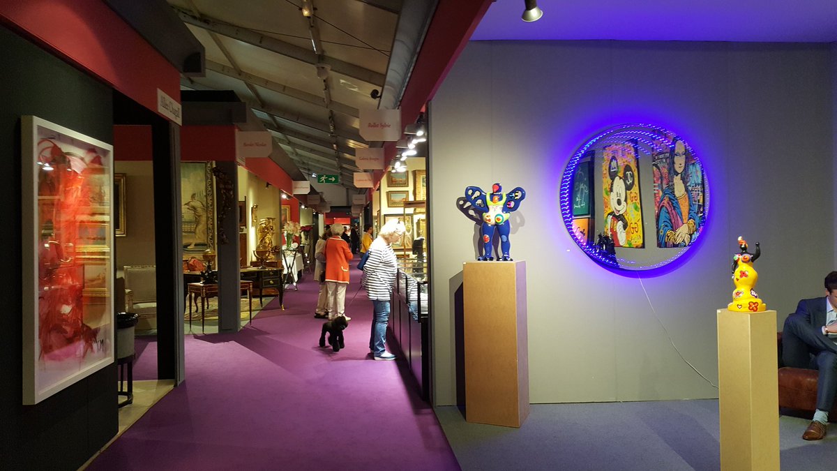 AntibesArtFair's tweet photo. Venez decouvrir à #AntibesArtFair la beauté des nombreuses oeuvres #comtemporaines et #modernes de 10h30 à 19h30 https://t.co/sBV9B7vwwI