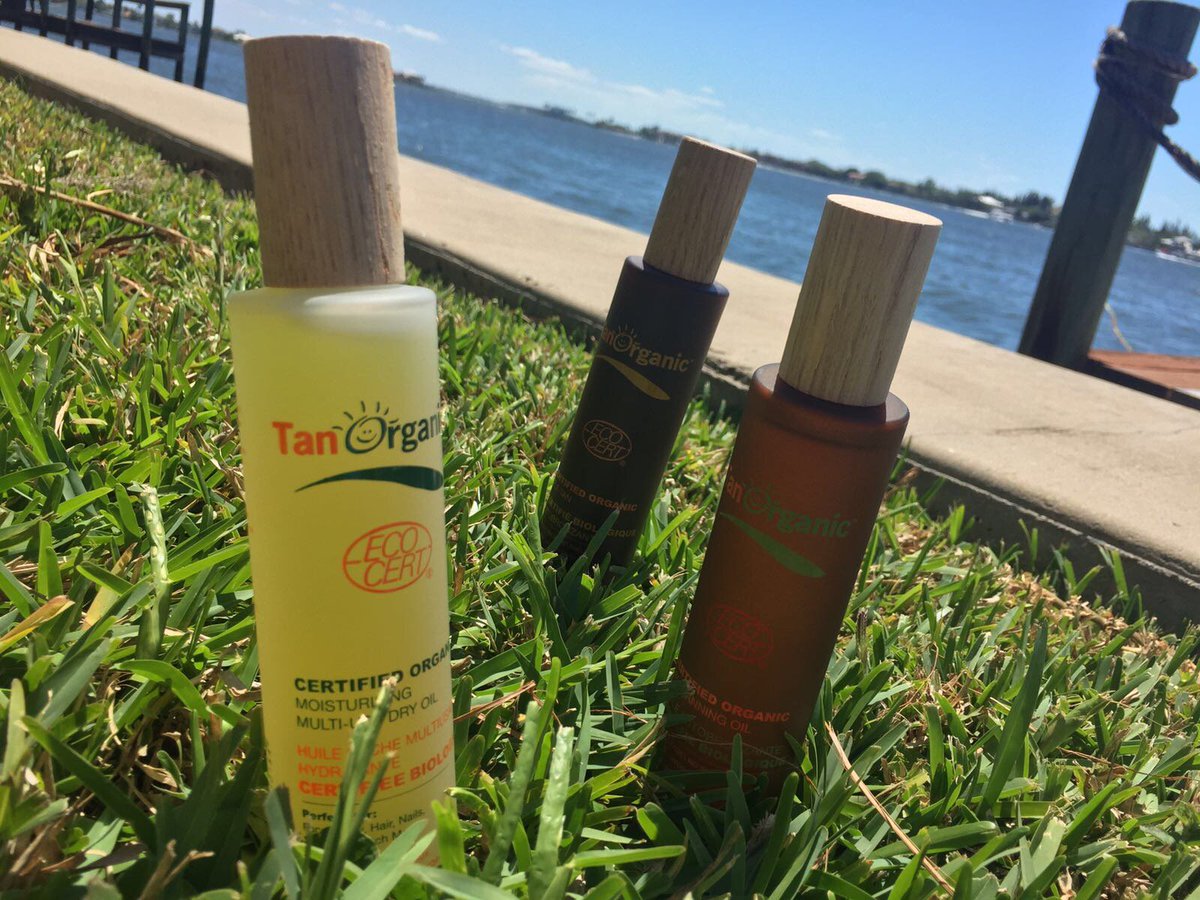 TanOrganic_FR's tweet photo. Préparez-vous pour le #weekend avec nos beaux produits #bio et #CrueltyFree 💚🐰🌞 https://t.co/RP8qbQrYYp