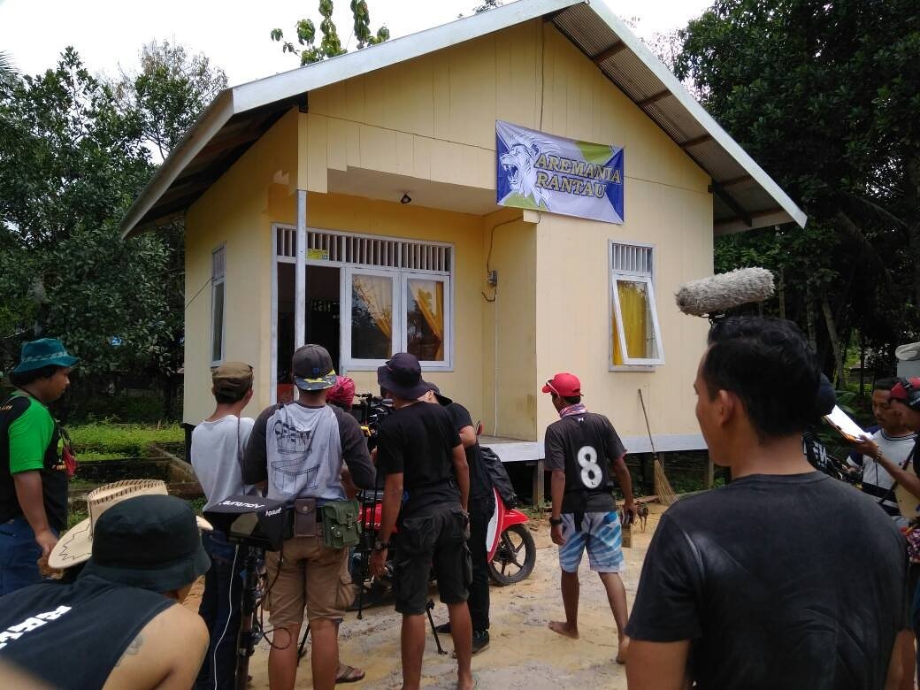 DBAfilm's tweet photo. #SyutingDBA saiki wes dek Samboja, Balikpapan beh! Apais iki seng wes mampir ndelok? https://t.co/pK8MUSedmh
