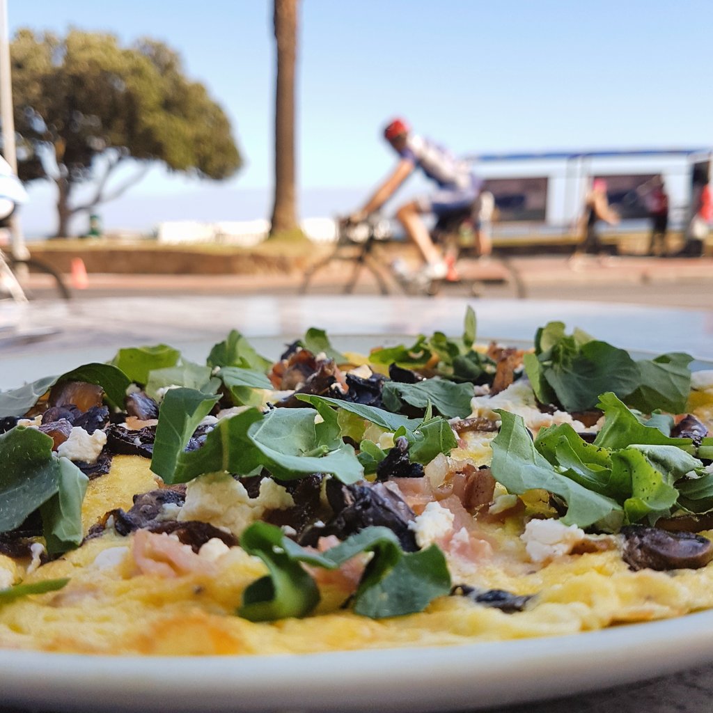 sunsetcafe_sa's tweet photo. Happy Freedom Day! Come enjoy a leisurely breakfast and watch the world go by... https://t.co/3nVXg9KCt9