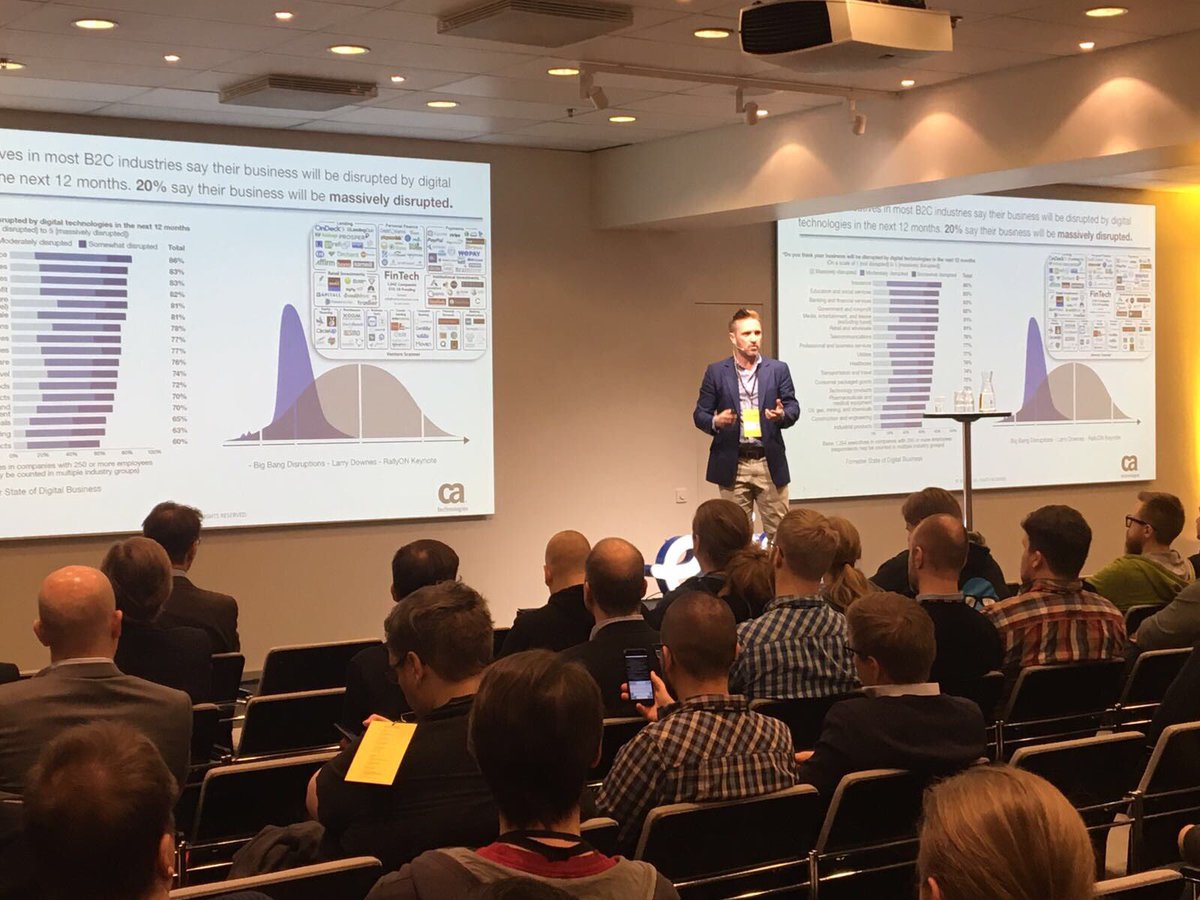 karvikim's tweet image. Simon Poulton from @CAinc explaining how Enterprises can adopt #devops and #ContinuousDelivery  #devops2017