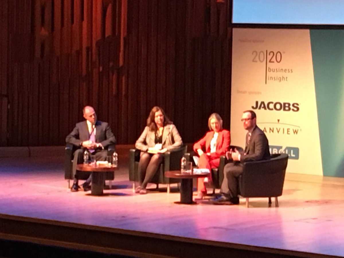 apm_pmc_sig's tweet image. Simon Taylor leads discussion on setting the scene. Tim Banfield and Susie Boyce talk about uncertainty in a changing world #apmconf