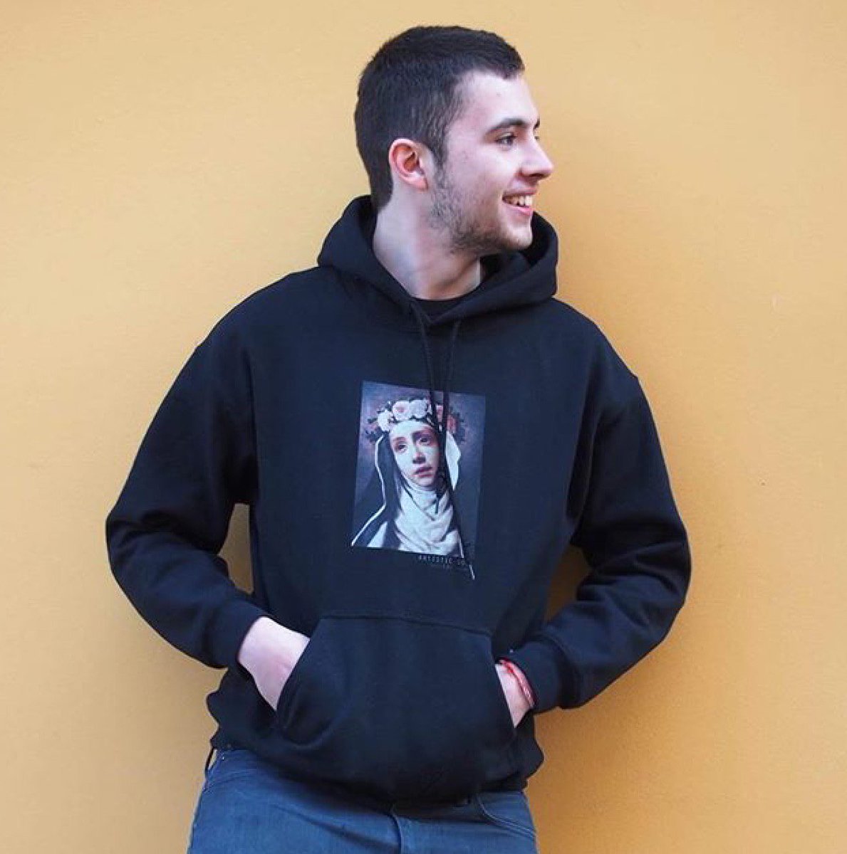 Le confort des hoodies @lords.flrs font du succès sur panam, venez chez nous pour vous procurer le vôtre 😉  
_____
#rt #hoodies