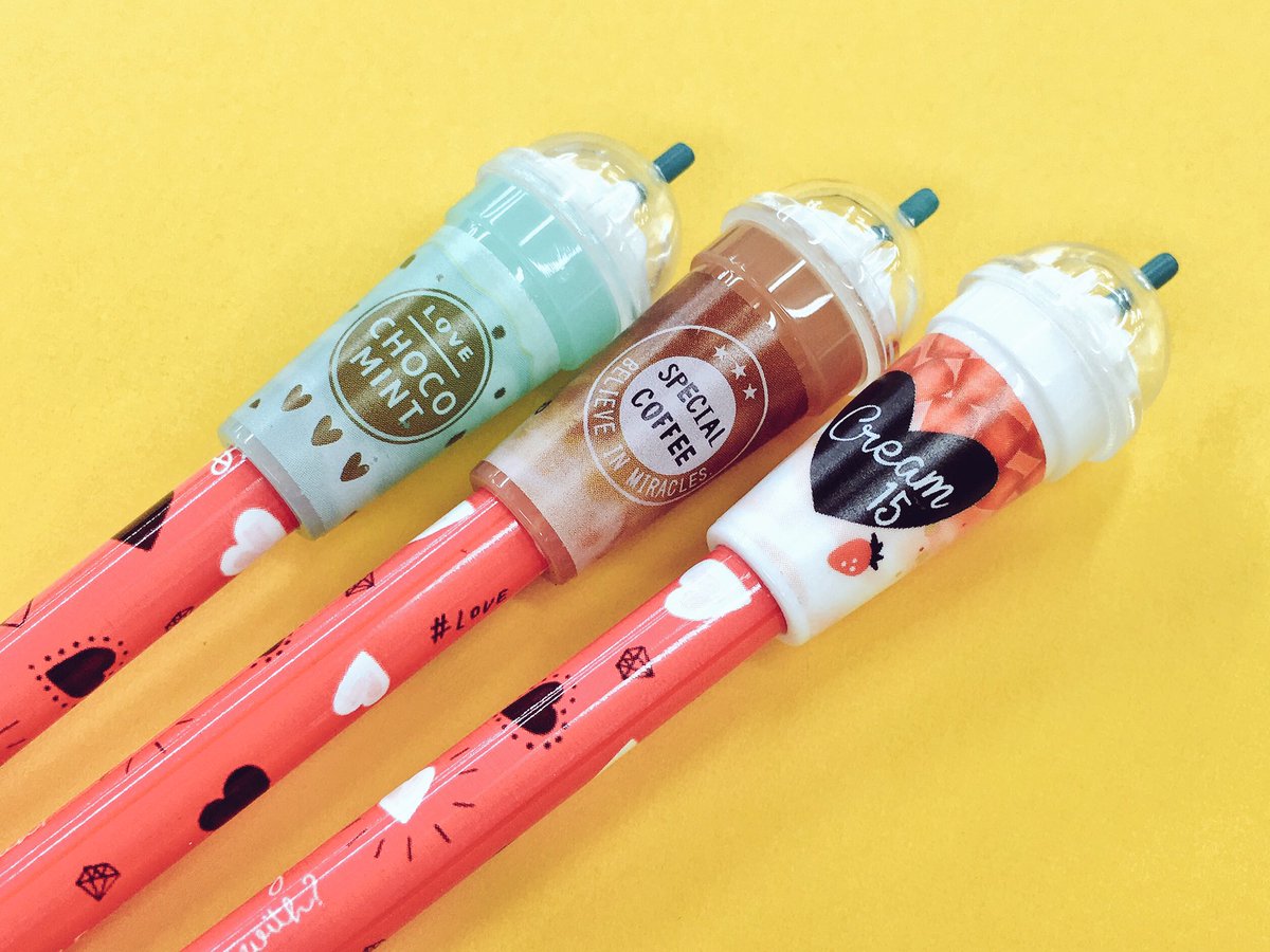 Arnz Twitterren フラペチーノカップ ペットボトル型のパロディ 鉛筆キャップ を入荷しました 見てください このクオリティ 大人でも欲しくなっちゃいますね 3つセット 180円 税抜 です ミニチュア 文房具 文具 学芸大学 学大 T Co