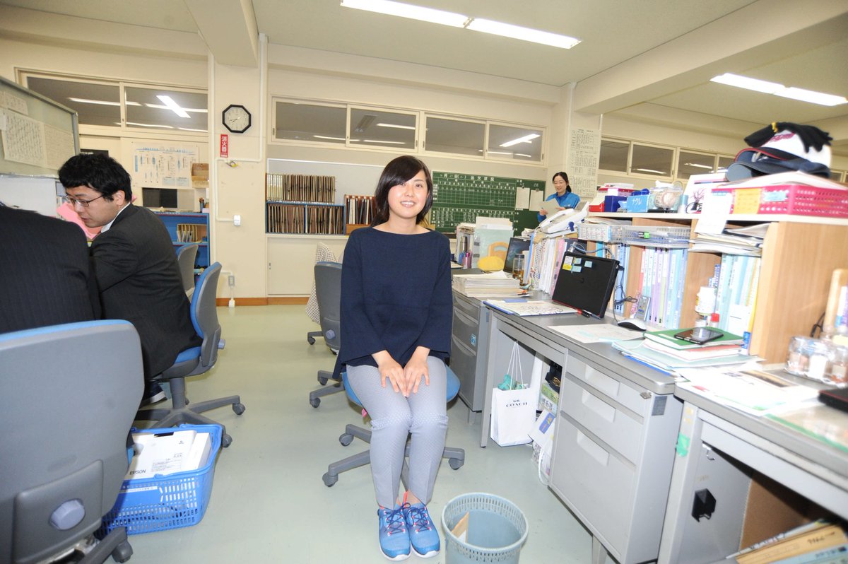 日刊スポーツ新聞社東北取材班 בטוויטר 高校野球では珍しい女性監督が奮闘中です 宮城 涌谷高校の阿部奈央監督 25歳 今春から監督に就任し 11人の選手たちとともに勝利を目指して練習しています 明日28日の東北6県版で特集しています 高校野球 涌谷 宮城 日刊スポーツ新聞社東北取材班 בטוויטר 高校野球では珍しい女性監督が奮闘中です 宮城 涌谷高校の阿部奈央監督 25歳 今春から監督に就任し 11人の選手たちとともに勝利を目指して練習しています 明日28日の東北6県版で特集しています 高校野球 涌谷 宮城