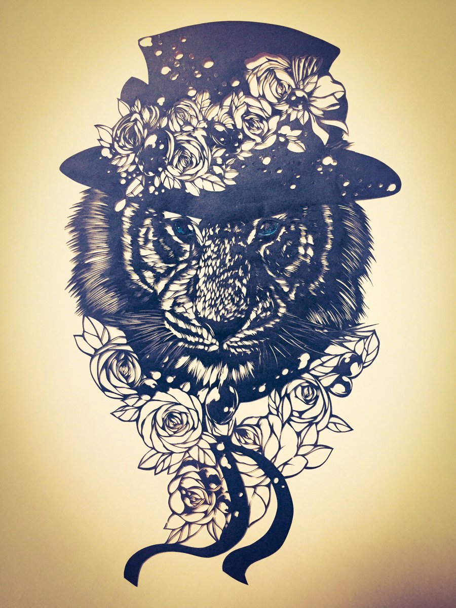 こめこ 奈美 切り絵 Twitterissa アートスープ クロニクル では旧作2点とと新作1点を出していまして 新作としてこの切り絵を出しています ものすっごく自分の趣味をふんだんに織り交ぜて こんな切り絵もやりたい と思ったので こんなファンタジー路線は今後 こめこ 奈美 切り絵 Twitterissa アートスープ クロニクル では旧作2点とと新作1点を出していまして 新作としてこの切り絵を出しています ものすっごく自分の趣味をふんだんに織り交ぜて こんな切り絵もやりたい と思ったので こんなファンタジー路線は今後
