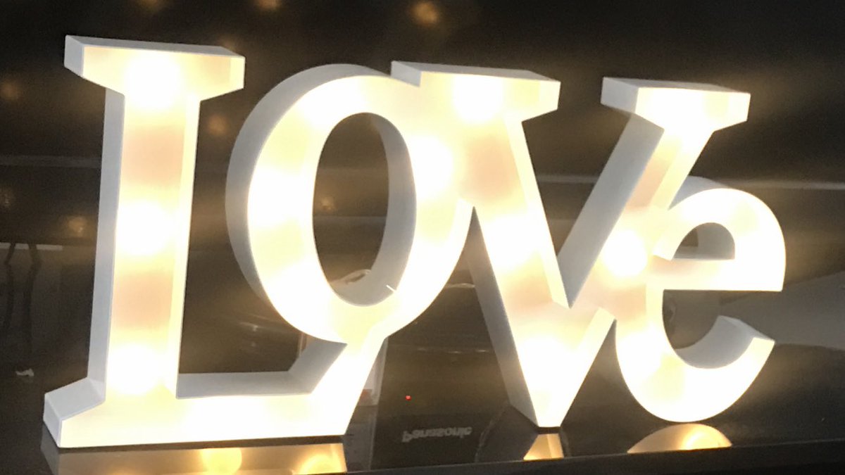 SmoothOperatio3's tweet image. Looking forward to using this at one of our wedding bookings! You can hire this at one of your parties