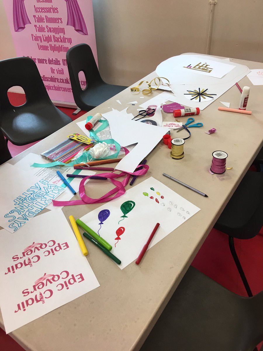 BIGDaddyDigital's tweet photo. Loving the creative vibes @Inspired__Youth #MiniCogs today! 😃✨ @ReynardCity @Gypsyl0u @Sugarbuttonsuk @Xpose_Web @melissadunning3 https://t.co/bLf1GHwKna