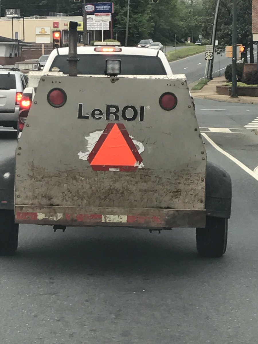 funny the way it is when your fave station is playing your fave band and then you see this! thx @WCNRTheCorner #dMb #LoVE #DifferentIsGood