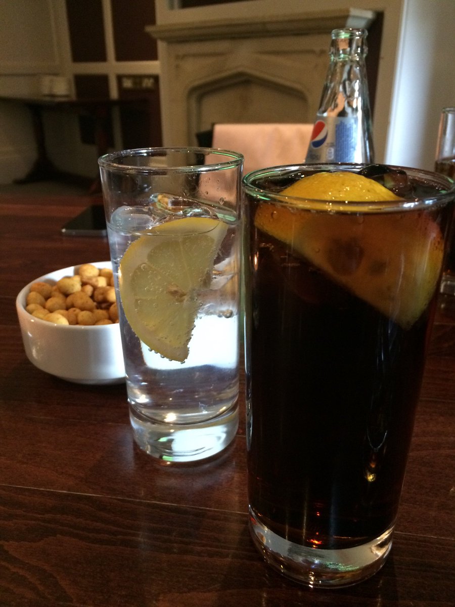 Big Thanks to @EventinsureIrl from all of us at #bestinfest for the after drinks!