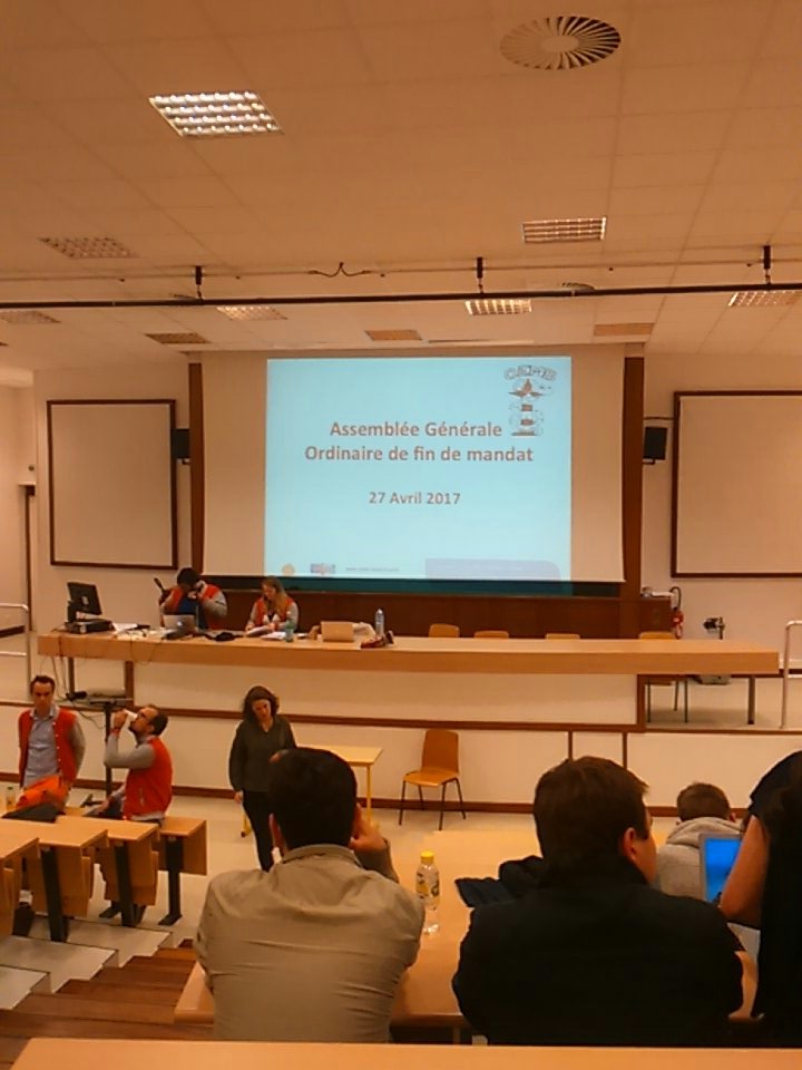 La @fedeb29 est présente à l'AG de passation de la <a href="/CEMBbrest/">Corpo Médecine Brest</a> ! Bravo au bureau pour le mandat écoulé !
Cc <a href="/La_FAGE/">FAGE</a> <a href="/ANEMF/">ANEMF</a>