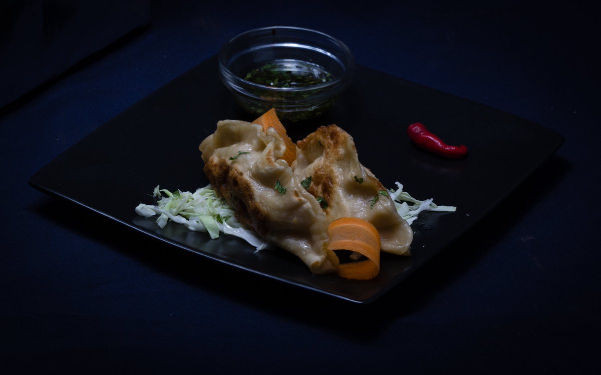 battle_chefs's tweet photo. #ChefCherron Final Challenge Dish #BattleChefs #BCS3 https://t.co/IyfBufH0Ra
