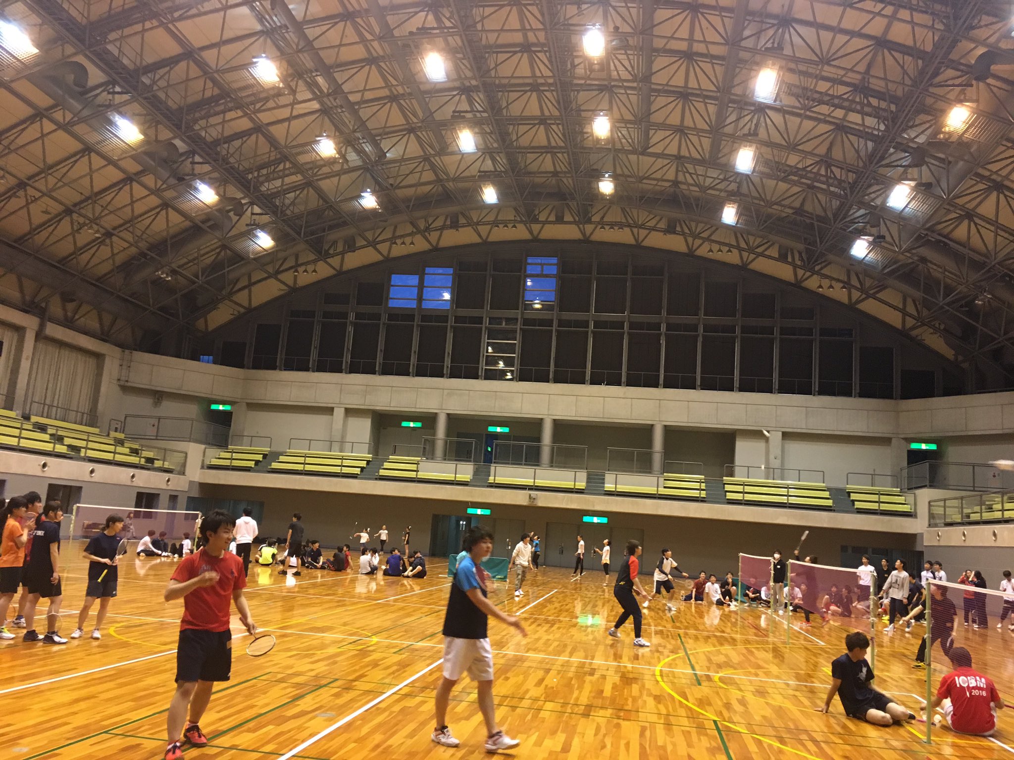 Icbm 17 今日は千里中央体育館でサークルがありました 今回もたくさんの１回生が来てくれて すごい賑わいでしたよ １回生と上回生もどんどん仲良くなっています T Co Tzheuswfnd Twitter