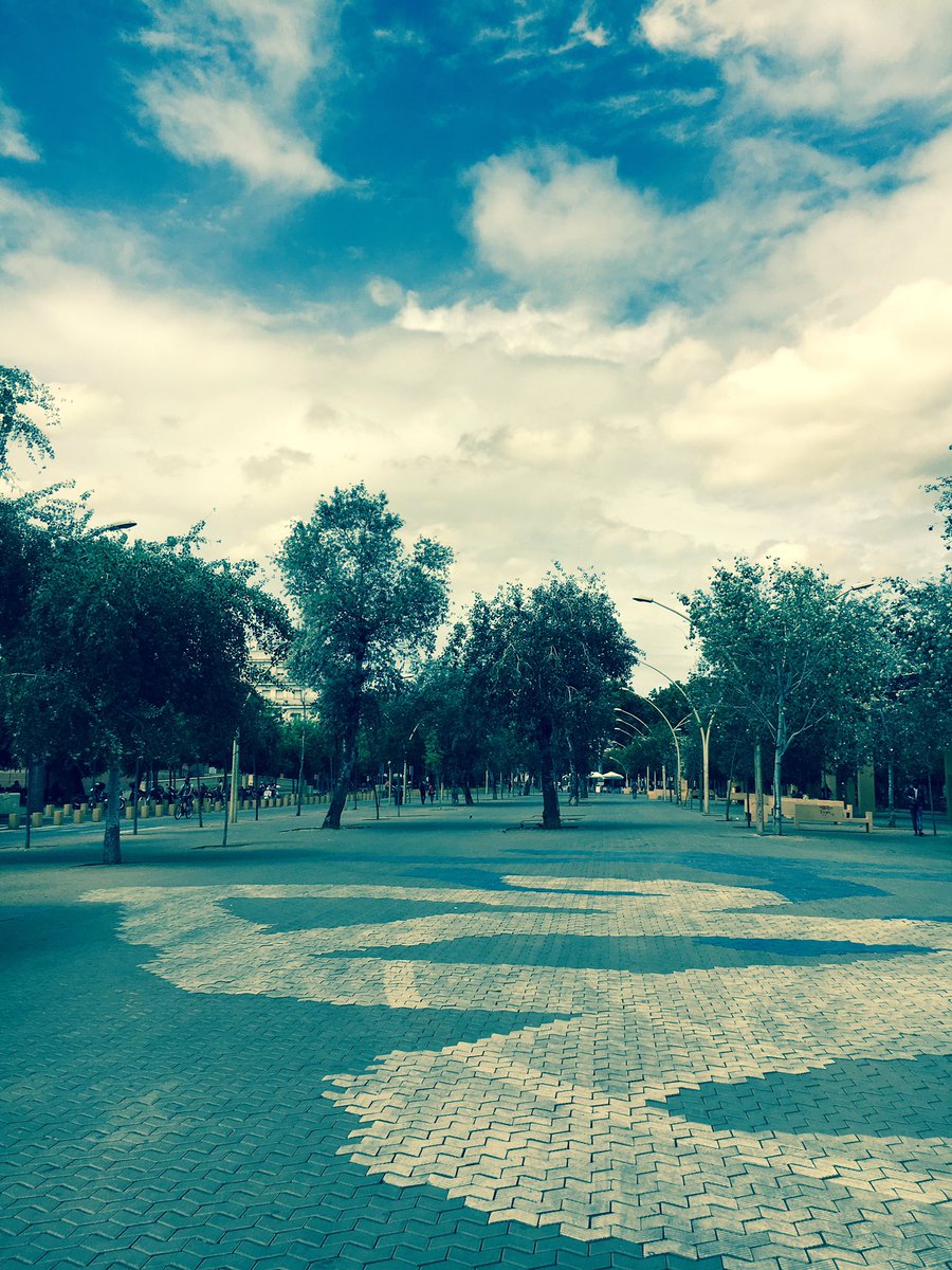 noeliAcedo's tweet photo. #Alamedeando #Sevillahoy #Relax ;) https://t.co/GDuvARZxYF