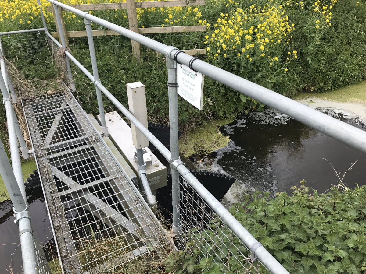 waterlevels's tweet image. High Ham Rhyne #waterlevels telemetry up &amp;amp; running again - was refusing to phone home (no data lost)