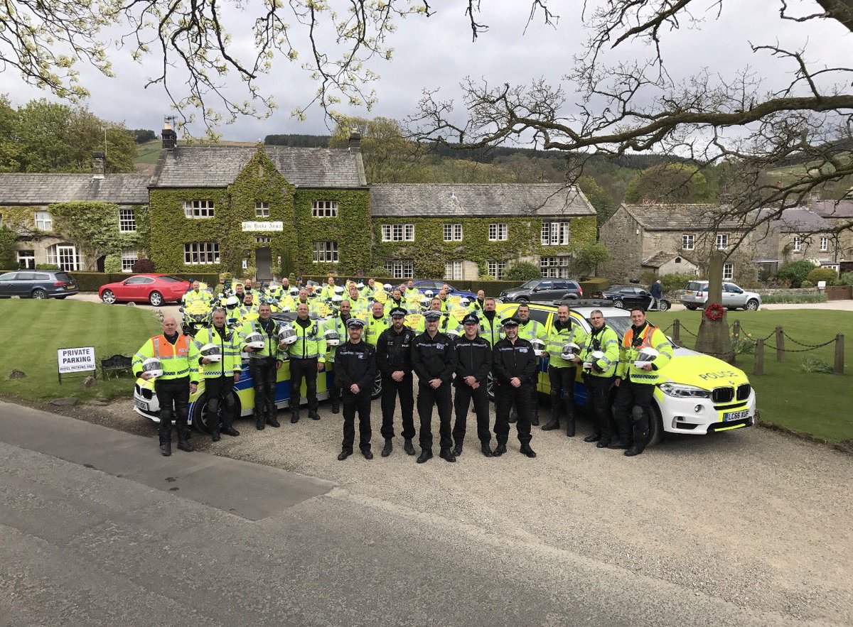 Meet the escort group for this year's #TourdeYorkshire. Share your pics on Sunday with #TdYPolicePics 🚲👮
