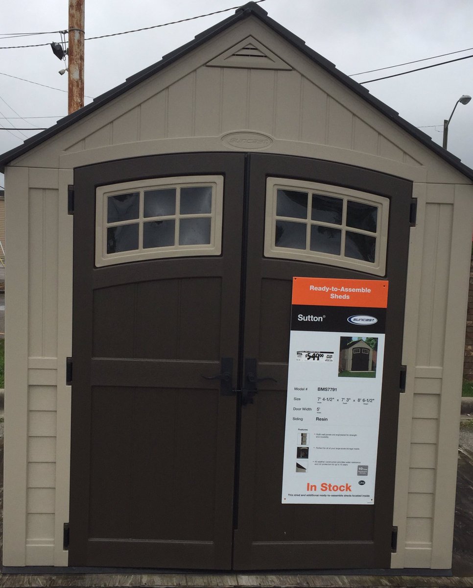 Steve and his team at 2014 are taking great care of sheds!  #headsupshedsup <a href="/THDBobby/">bobby baylis</a> <a href="/THD_Elizabeth/">Elizabeth Moody</a> @TonyCastellan18 <a href="/AmyMETMidwest/">Amy Santin</a>