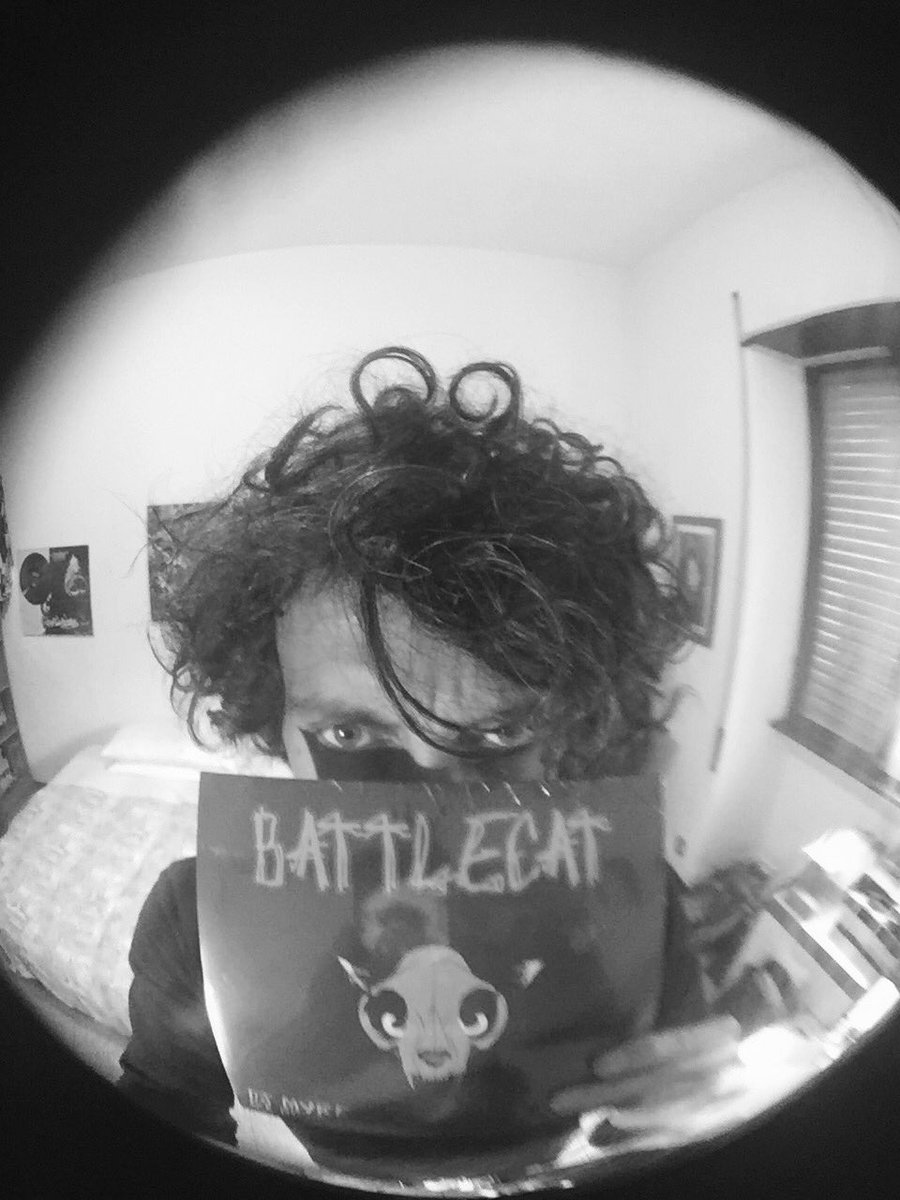 Lo chiamavano "Micio Battaglia" .

Buy link:
musicfirst.it/it/hip-hop-rap…

#djtools #7inch #vinyl #portablism #djmyke #skratchinstinct