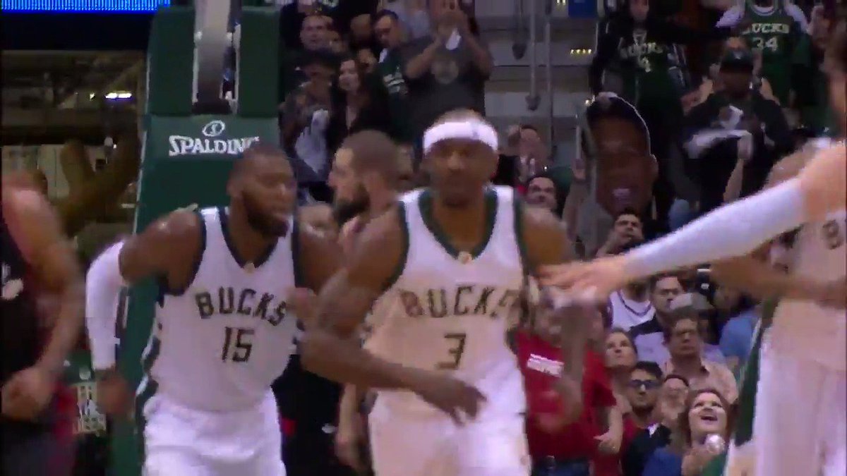 "Every possession you have to come out & fight." - @JasonTerry31  #FearTheDeer https://t.co/VFr17zUc8y