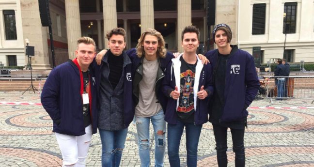 juiceorcider's tweet image. Norwegian group @Suite16Official may be losing two members but they're not done just yet: bit.ly/2pnRsav
