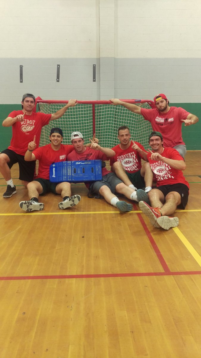 CUIntramurals1's tweet image. Here&apos;s a look at your 2017 floor hockey champions. Congratulations &quot;Retired&quot;!