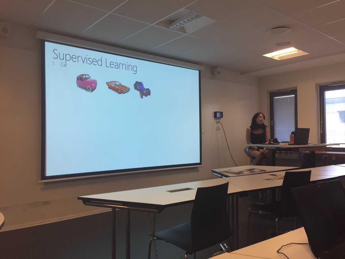 TimUstrup's tweet image. Great inspiration listening to @TheHoloGirl talk about machine learning at @KEACPH