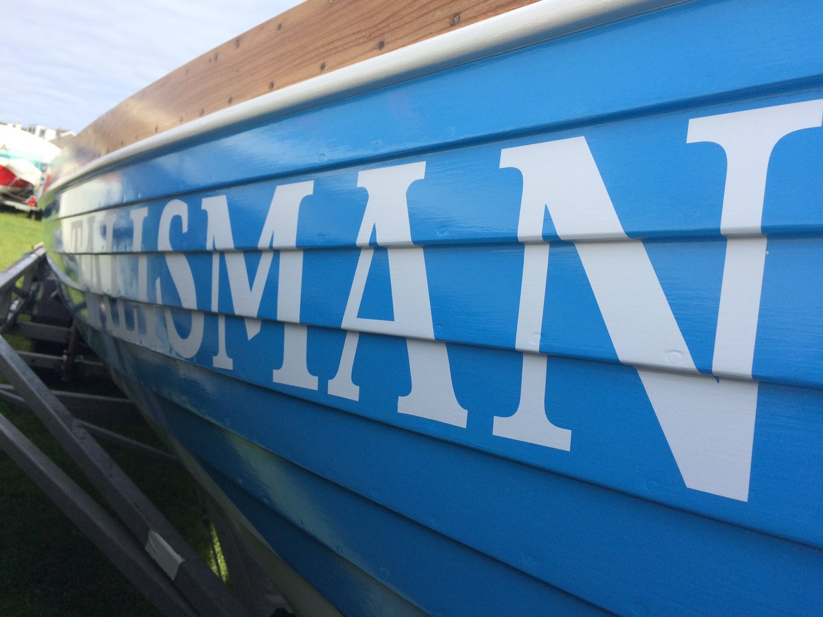 <a href="/LooeRowingClub/">Looe Rowing Club</a> unveil a #newblue freshly painted Talisman ahead of #wpgc2017 #gigrowing