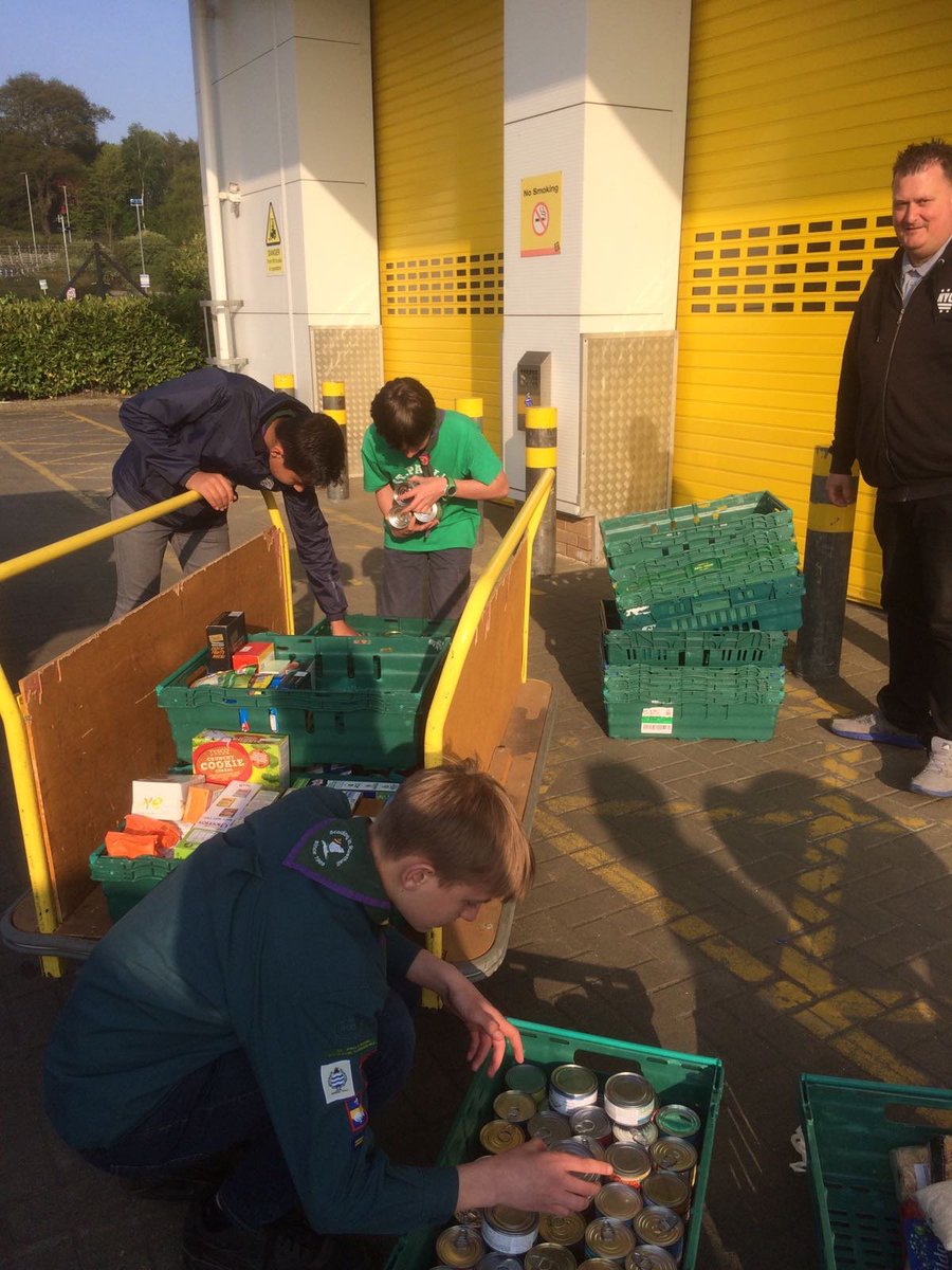 NourishFoodbank's tweet image. Huge thx 2 @RTWScouts 4 their fab St George's day collection of 307.25kgs. Well organised by 2nd RTW St. Pauls #rusthall #TunbridgeWells 👍👍