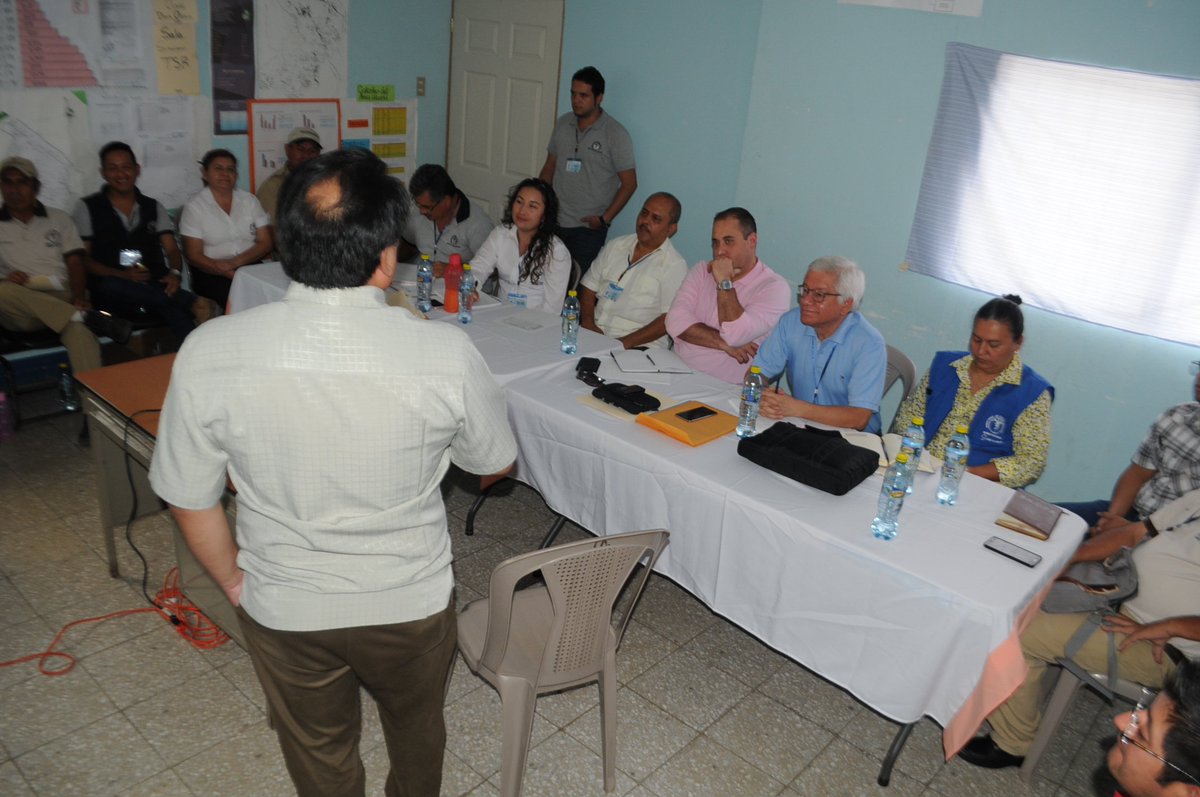 _DASantaRosa's tweet photo. @CRGuatemalteca junto a @USAIDGuate visitaron Distritos de #Barberena #Cuilapa y #Oratorio sobre el proyecto #ZICORE https://t.co/Lh3RhY0QKY https://t.co/s32u1bRXkI
